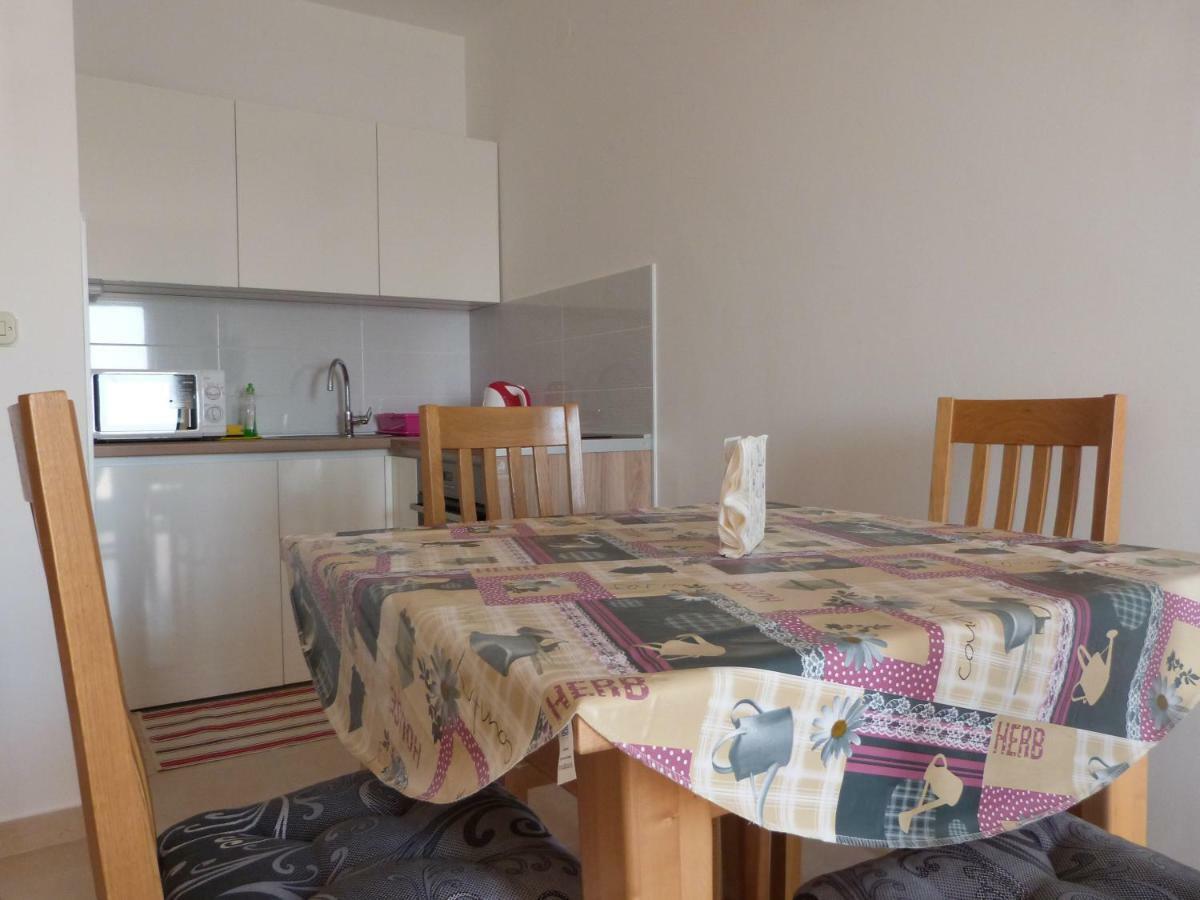 Maria Apartments Starigrad Paklenica Extérieur photo